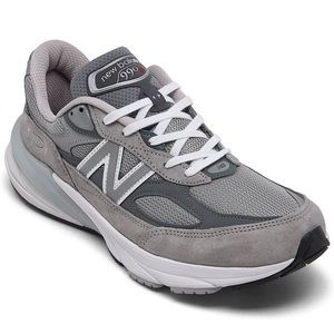 New Balance 990 Grey tennis shoes. Women’s 6 1/2.